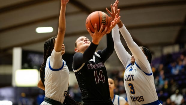 Jefferson Willamette 6A Oregon girls basketball quarterfinal 2024 Naji Saker-53